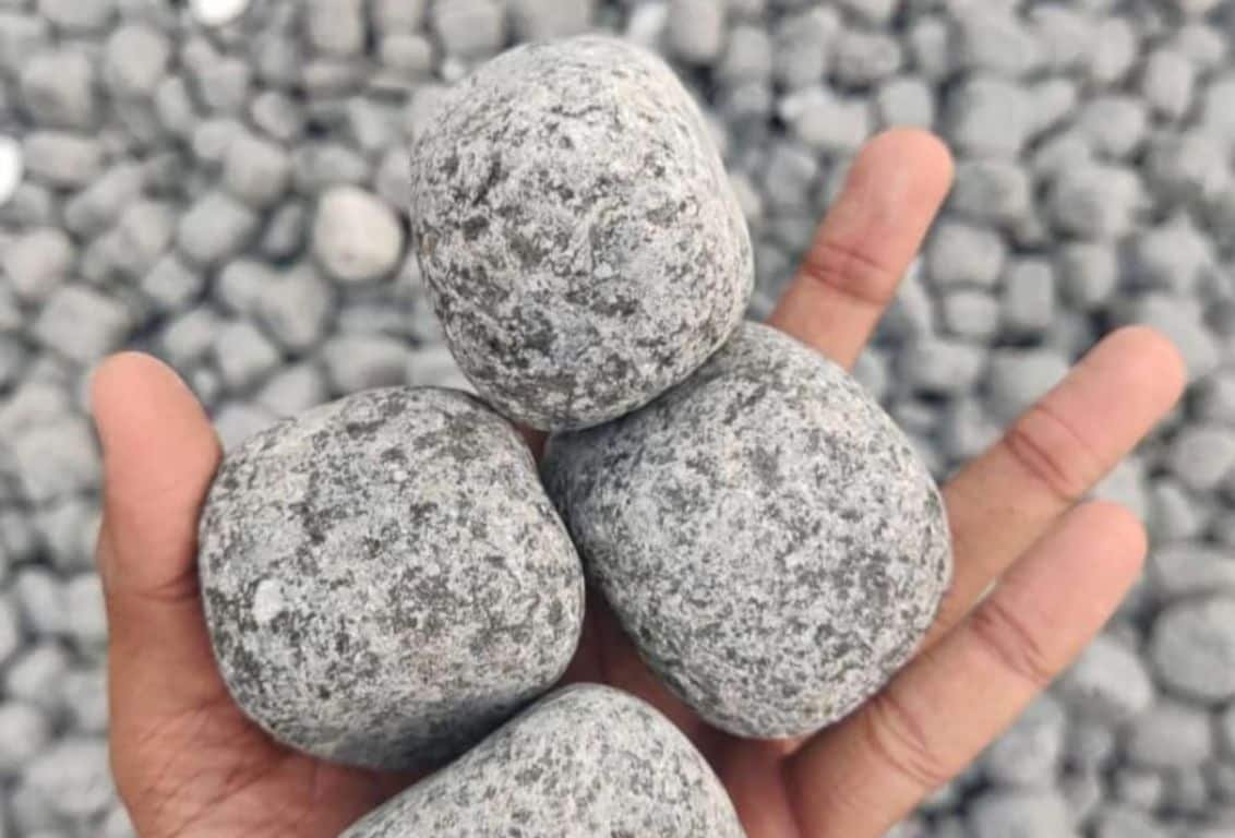 Pebble Stones Supplier in Bangalore.